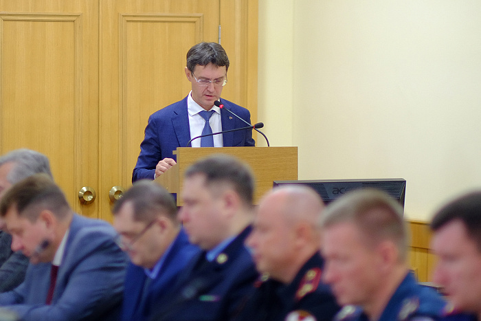 Александр Соколов: дворы домов, в которые вовремя не дали горячую воду, благоустроят за счет «Т Плюс»