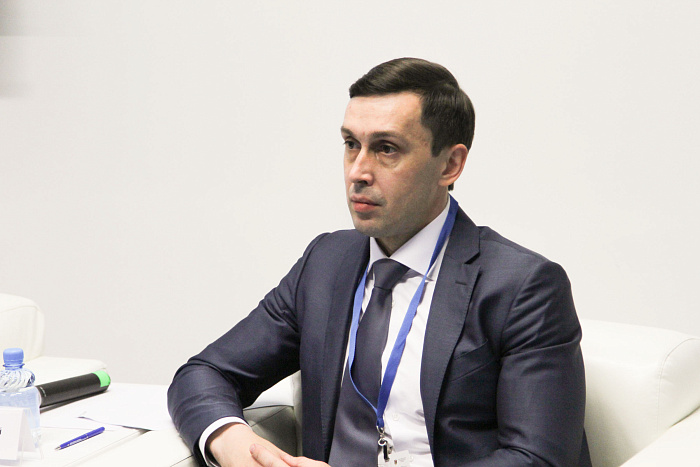 Дмитрий Курдюмов на Всероссийском форуме в Сколково рассказал о мерах по борьбе с онкозаболеваниями в регионе