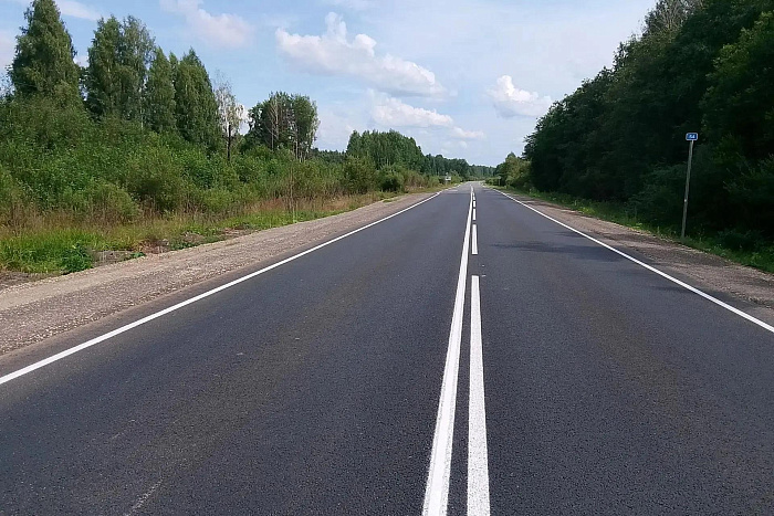 Ремонт дороги от Кирова до границы с Удмуртией завершили на месяц раньше срока