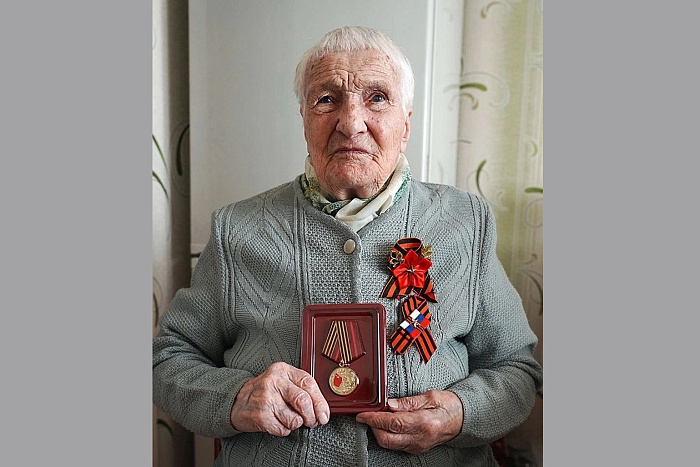 В Слободском многодетная мама организовала уникальную фотовыставку