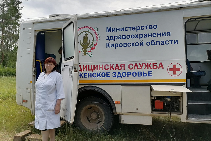 В поликлиниках Кировской области работает специальный транспорт для людей старшего поколения