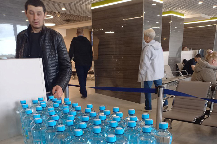 Пассажиры борта «Россия» в Победилово обеспечены всем необходимым