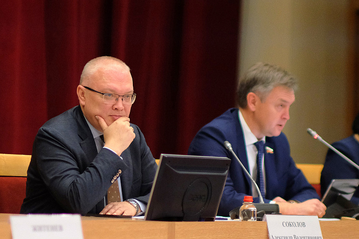 В Кировской области предусмотрят средства на индексацию зарплат бюджетникам в 2024 году