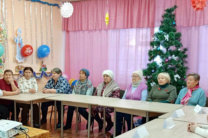 В Опаринском районе стартовал проект по активному долголетию