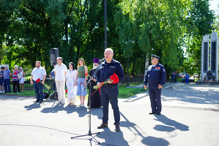 Александр Соколов в День ВДВ встретился с десантниками
