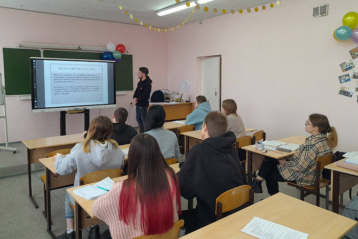 В кировских школах проходят уроки милосердия