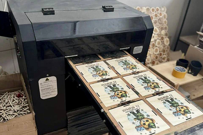 Деревянные открытки из Зуевки стали популярны на маркетплейсах