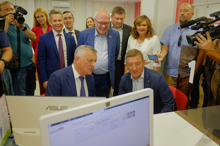 Андрею Турчаку презентовали многопрофильный социальный центр в Чистых Прудах