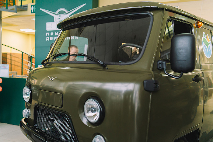 10 автомобилей для социальных учреждений отправятся в районы Кировской области