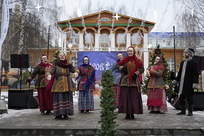 В дни открытия новогодней Спасской гостей ждёт яркая шоу-программа