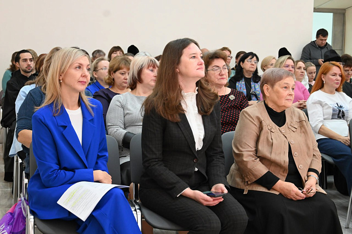 В Кировской области наградили победителей конкурса «За нравственный подвиг учителя»