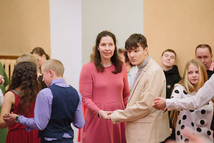 В Кирове прошёл новогодний бал для молодёжи с ограниченными возможностями здоровья