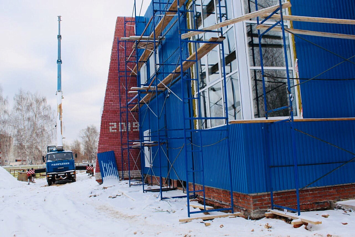 В Вятскополянском районе завершён первый этап строительства спорткомплекса