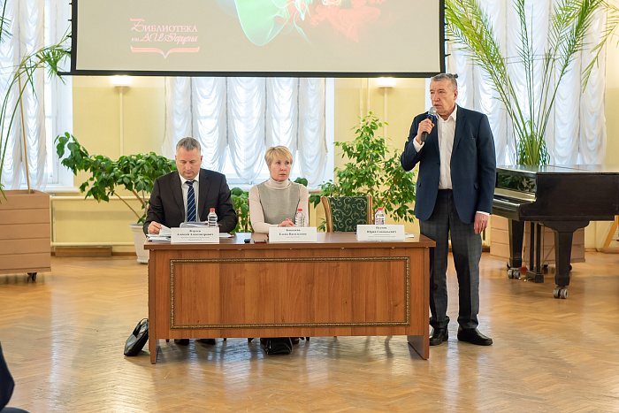 Депутатам и промышленникам презентовали проект пятилетней программы строительства 