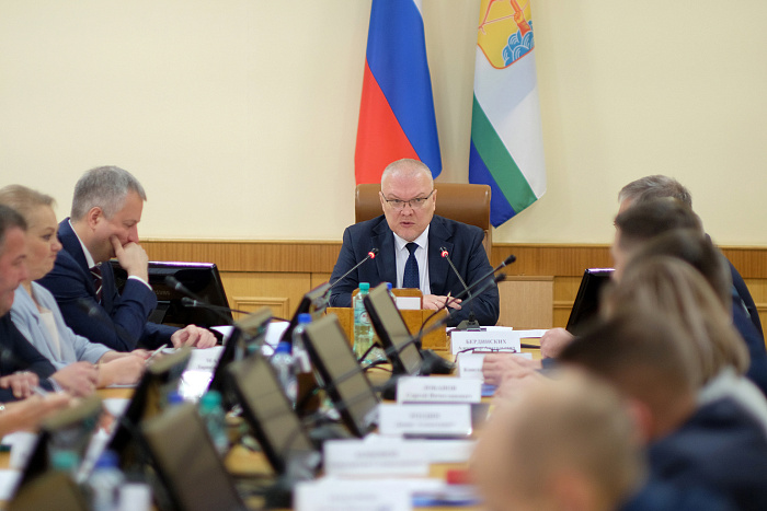 В Кировской области на разделительные полосы на особо опасных участках дорог нанесут шумовую разметку
