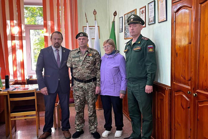 Ветерану СВО из Котельничского района вручили Орден Мужества