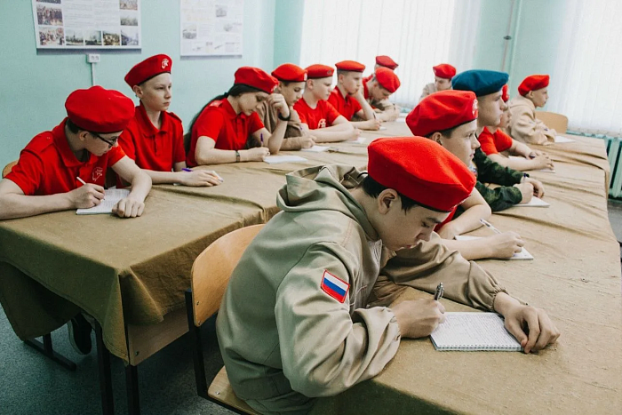 Юнармейцы Кировской области проходят обучение в «Школе командиров»