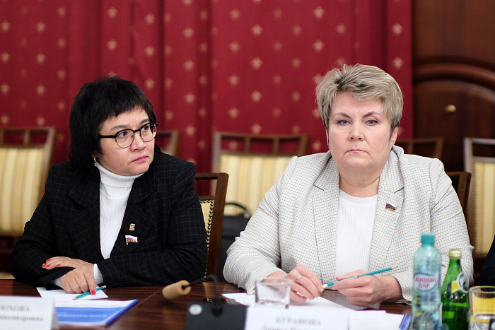 Депутаты Госдумы обсудили в Кирове межнациональные взаимоотношения