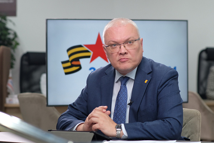 Александр Соколов во время прямой линии ответил на 42 вопроса жителей Кировской области