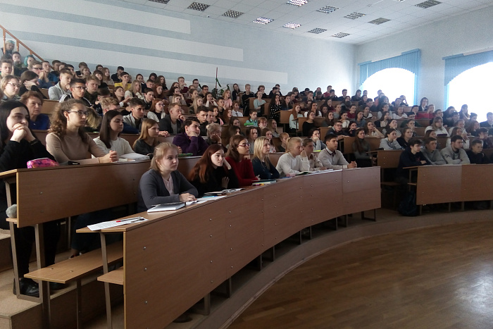  Более 150 студентов ВятГУ стали участниками лекции по нацпроекту «Экология»