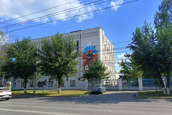 В Кирове на здании госпиталя появился мурал «Солдат-победитель»