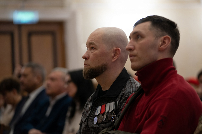 Стихи кировского ветерана вошли в сборник произведений героев СВО