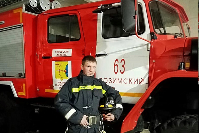 В День спасателя пожарные рассказали о своей профессии