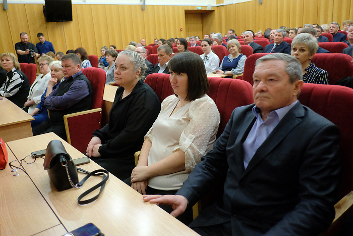 Александр Соколов поздравил сотрудников органов местного самоуправления