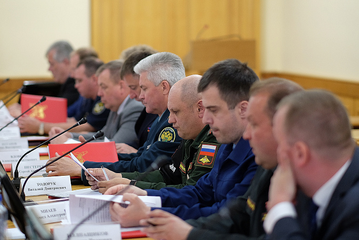 Александр Соколов поручил усилить работу по профилактике потребления наркотических средств среди молодежи