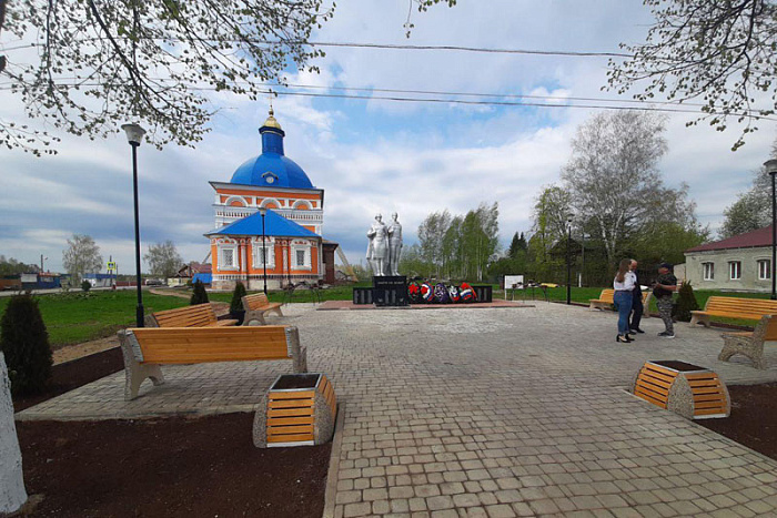 В Пасегово по национальному проекту благоустроили мемориал воинам Великой Отечественной войны