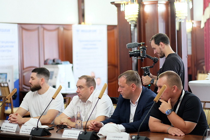 В Кирове обсудили проблемы и перспективы развития такси 