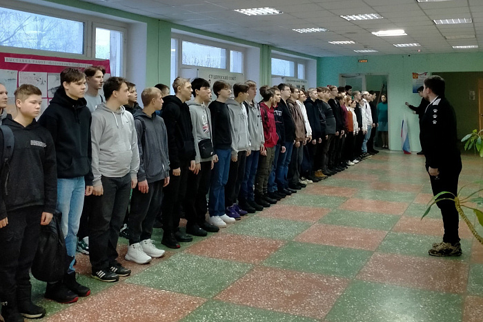В школах и организациях среднего профессионального образования продолжаются «Разговоры о важном»
