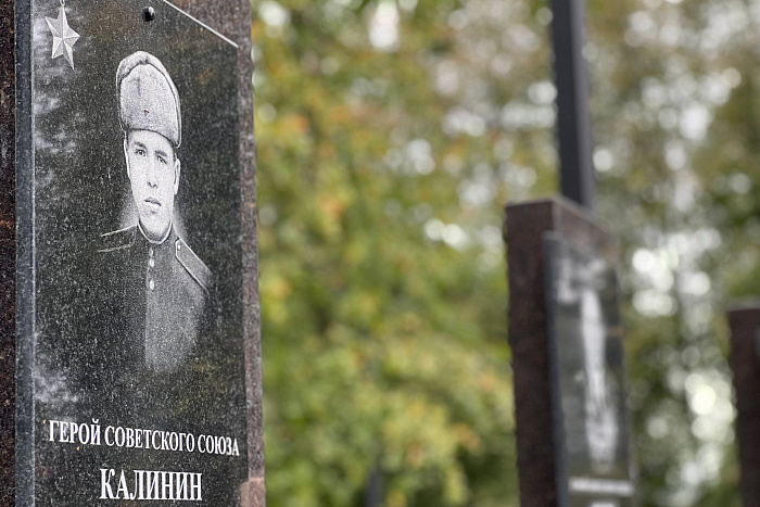 В год 80-летия Великой Победы в районах Кировской области открылись аллеи героев