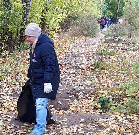 С берегов Хлыновки убрали мусор