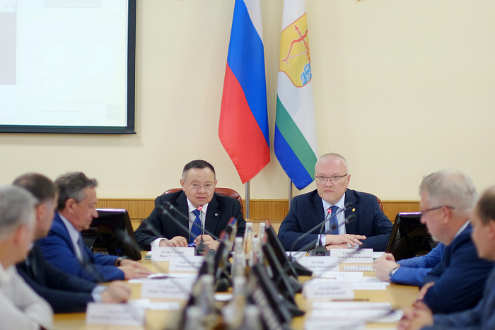 Ирек Файзуллин обещал поддержку строительной отрасли Кировской области