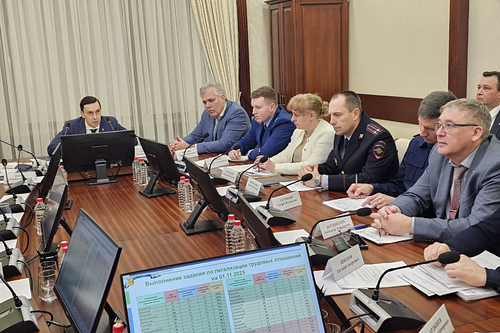 В Кировской области 2 500 работников выведены «из тени»