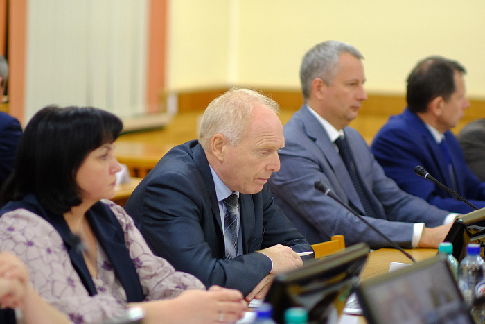 Александр Соколов инициировал депутатские обсуждения бюджета