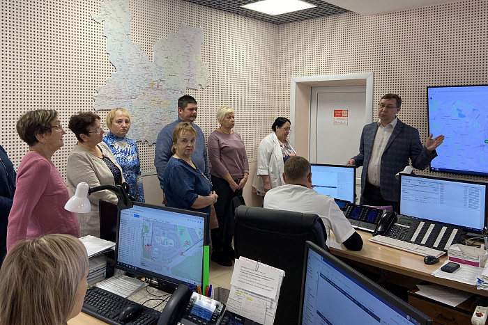 Представителям ветеранских организаций показали работу службы скорой медицинской помощи 