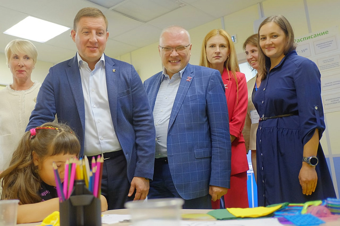 Андрею Турчаку презентовали многопрофильный социальный центр в Чистых Прудах