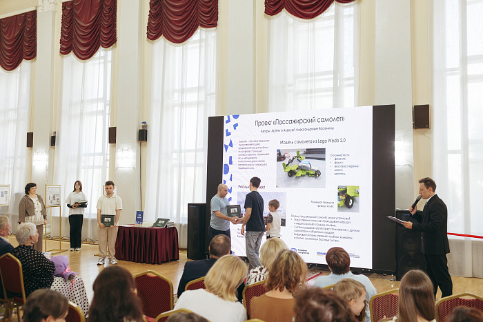В Кирове открылась выставка проекта «Инженерный культурный код»