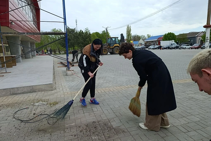 Кировчане приняли участие в запорожском субботнике
