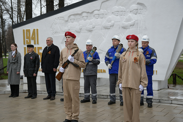 Вечный огонь в Белой Холунице переведен на постоянное горение