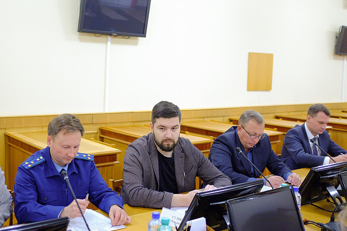 В Кирове благоустраивают территории новых спорткомплексов