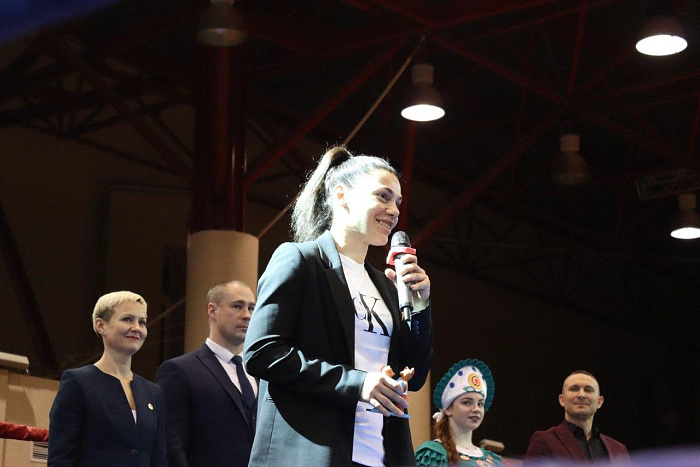 В Кирове впервые открыли чемпионат и первенство ПФО по женскому боксу