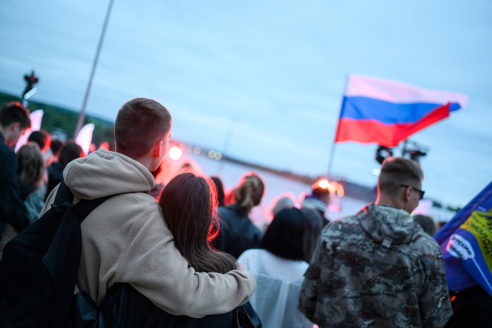 Молодёжь встретила рассвет в Вятских Полянах