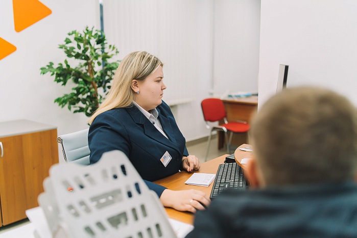 Более 3 000 человек нашли работу при содействии службы занятости 