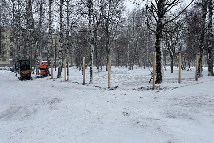 В Кирове началась подготовка площадки для Аллеи Славы