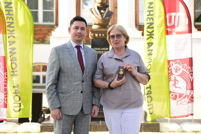 В Кирове прошло торжественное награждение памятной медалью «90 лет ГТО»