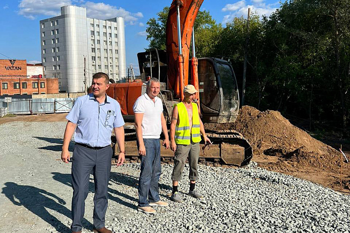 В Вятских Полянах реконструируют мост, пристань и речной порт