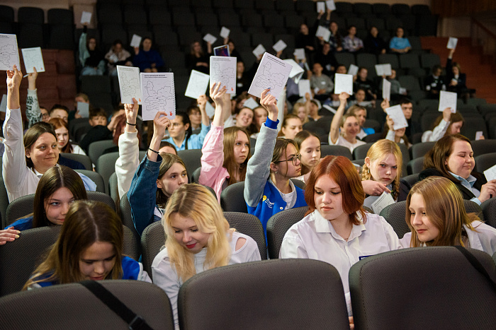 Молодежный межмуниципальный форум проходит в Пижанском районе